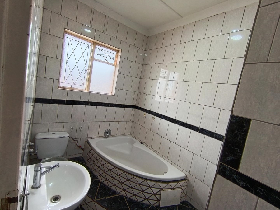 3 Bedroom Property for Sale in Navalsig Free State